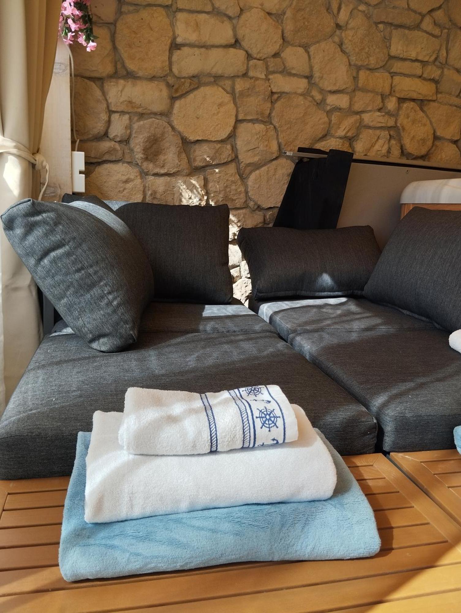 Lavender Villa Baska  Ngoại thất bức ảnh