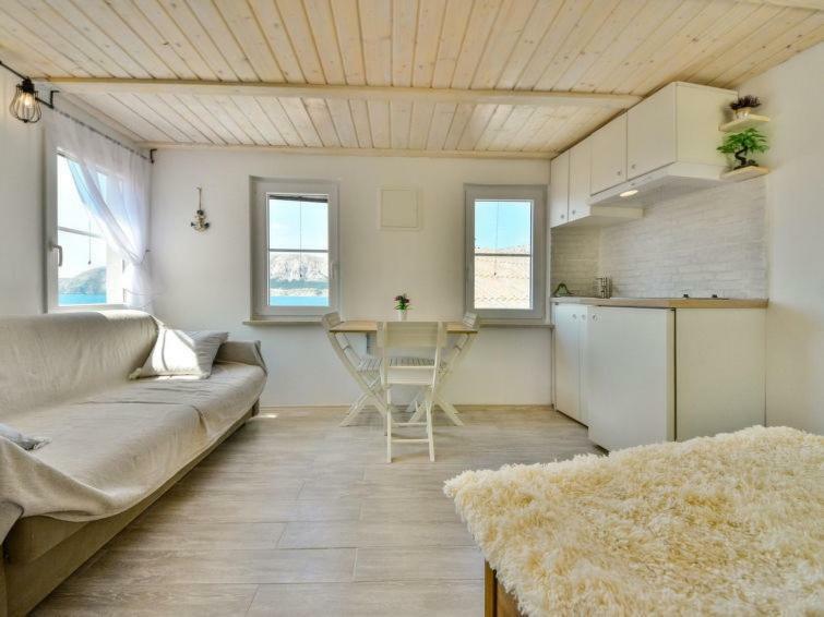 Lavender Villa Baska  Ngoại thất bức ảnh